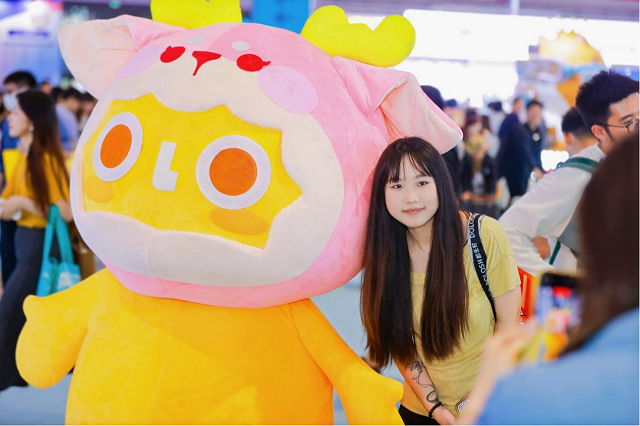 首款磷虾鹿肉烘焙猫粮惊喜亮相它博会麻将胡了欧睿权威认证都乐时携国内(图6)